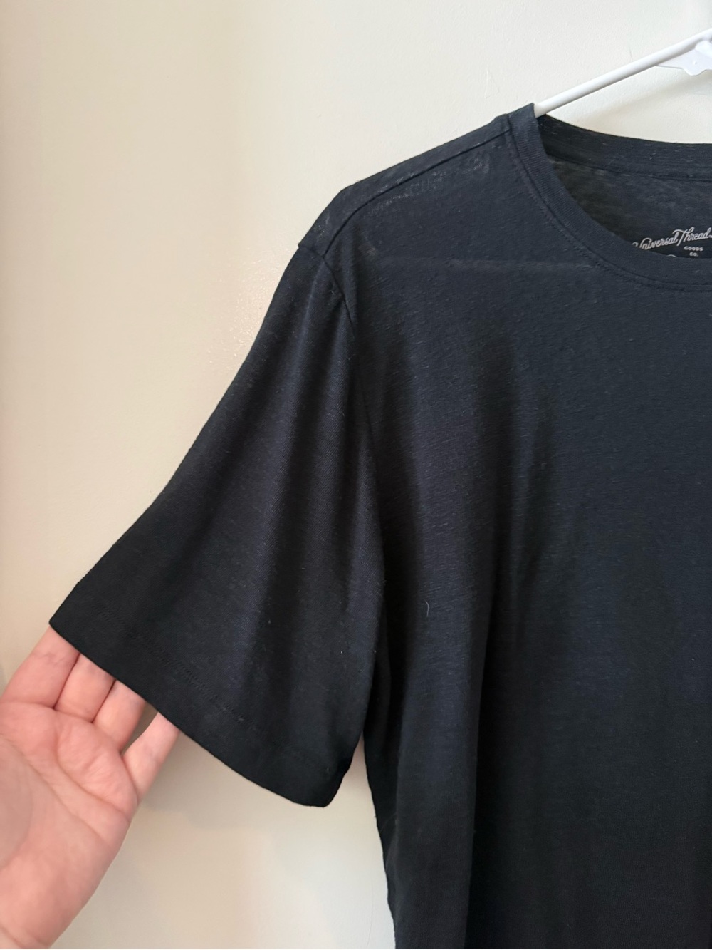 Like New Universal Thread Linen Blend Boxy Tee - Picture 2 of 7